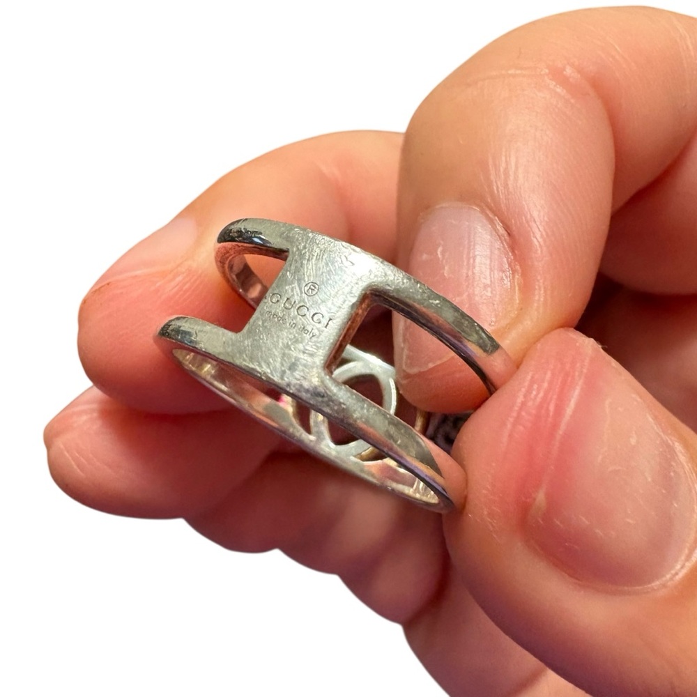 Gucci Double G Interlocking Logo Ring in Silver Tone - Picture 3 of 9